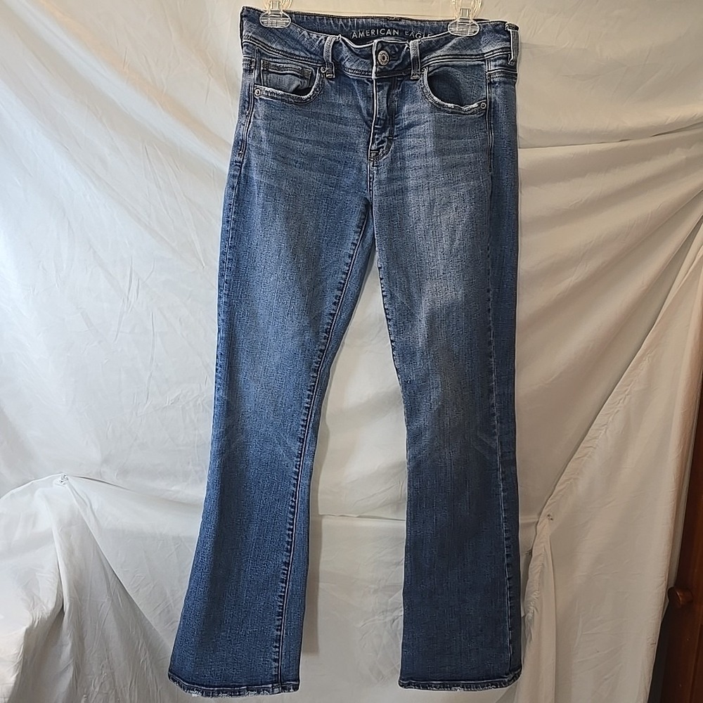 American‎ Eagle Super Stretch Kick Boot Jeans Women's Size 8 Long Medium Wash